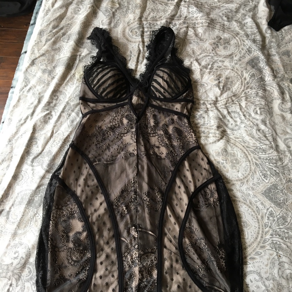 Bebe black lace dress - Picture 3 of 8